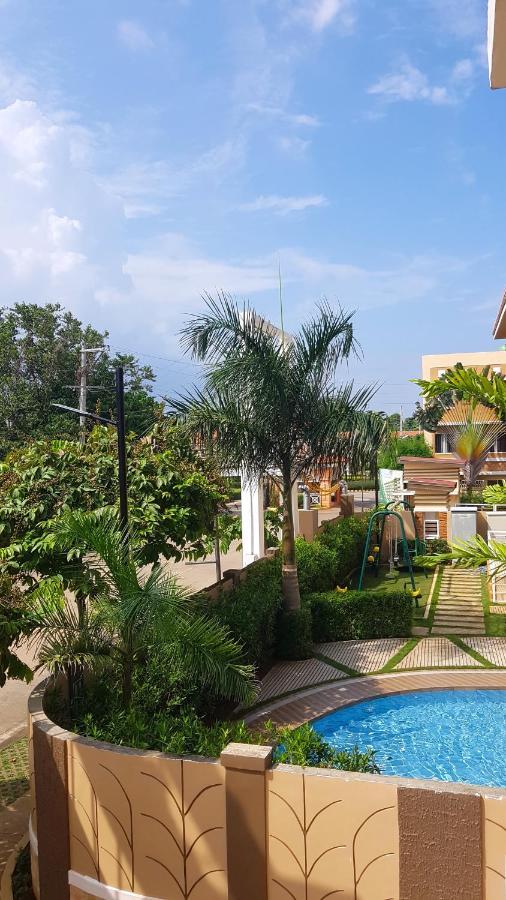 2 Bedroom And Studio Apartments With Private Pool And Gym In Vista Manors Verdant Puerto Princesa Luaran gambar