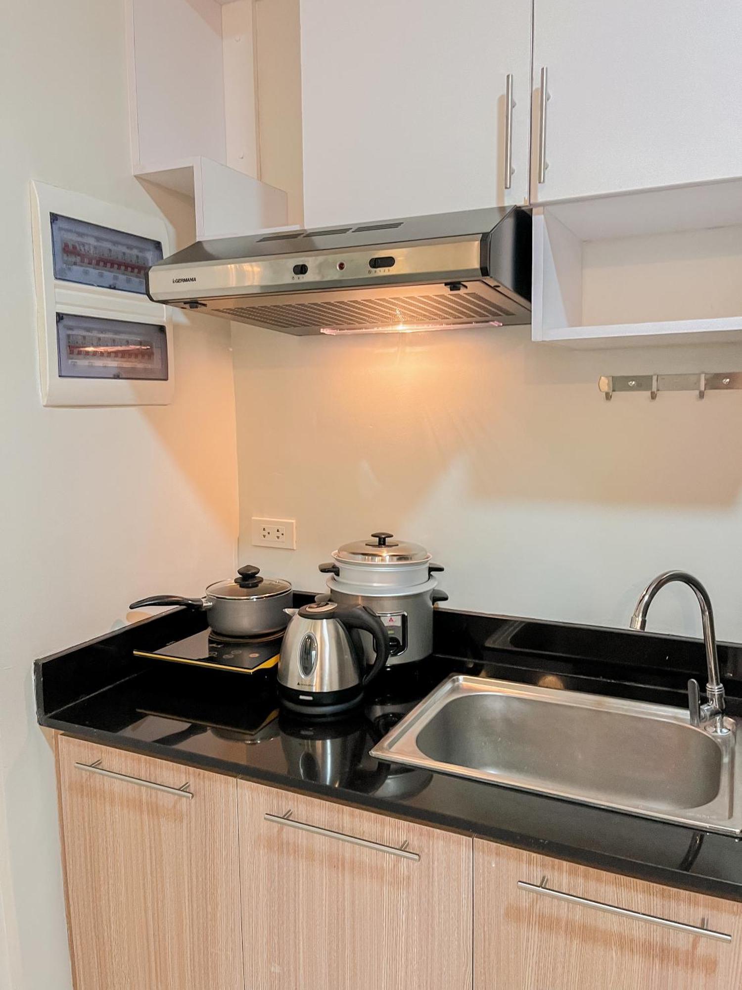 2 Bedroom And Studio Apartments With Private Pool And Gym In Vista Manors Verdant Puerto Princesa Luaran gambar