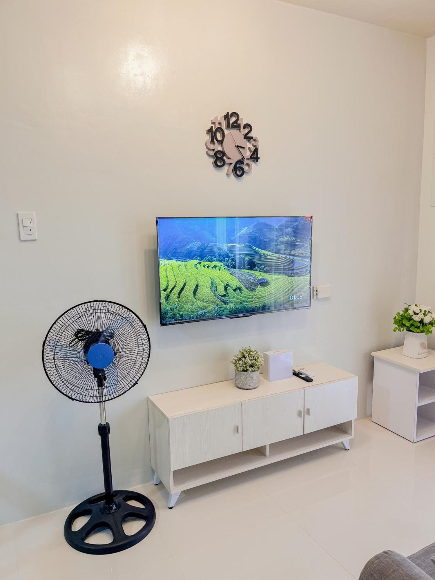 2 Bedroom And Studio Apartments With Private Pool And Gym In Vista Manors Verdant Puerto Princesa Luaran gambar