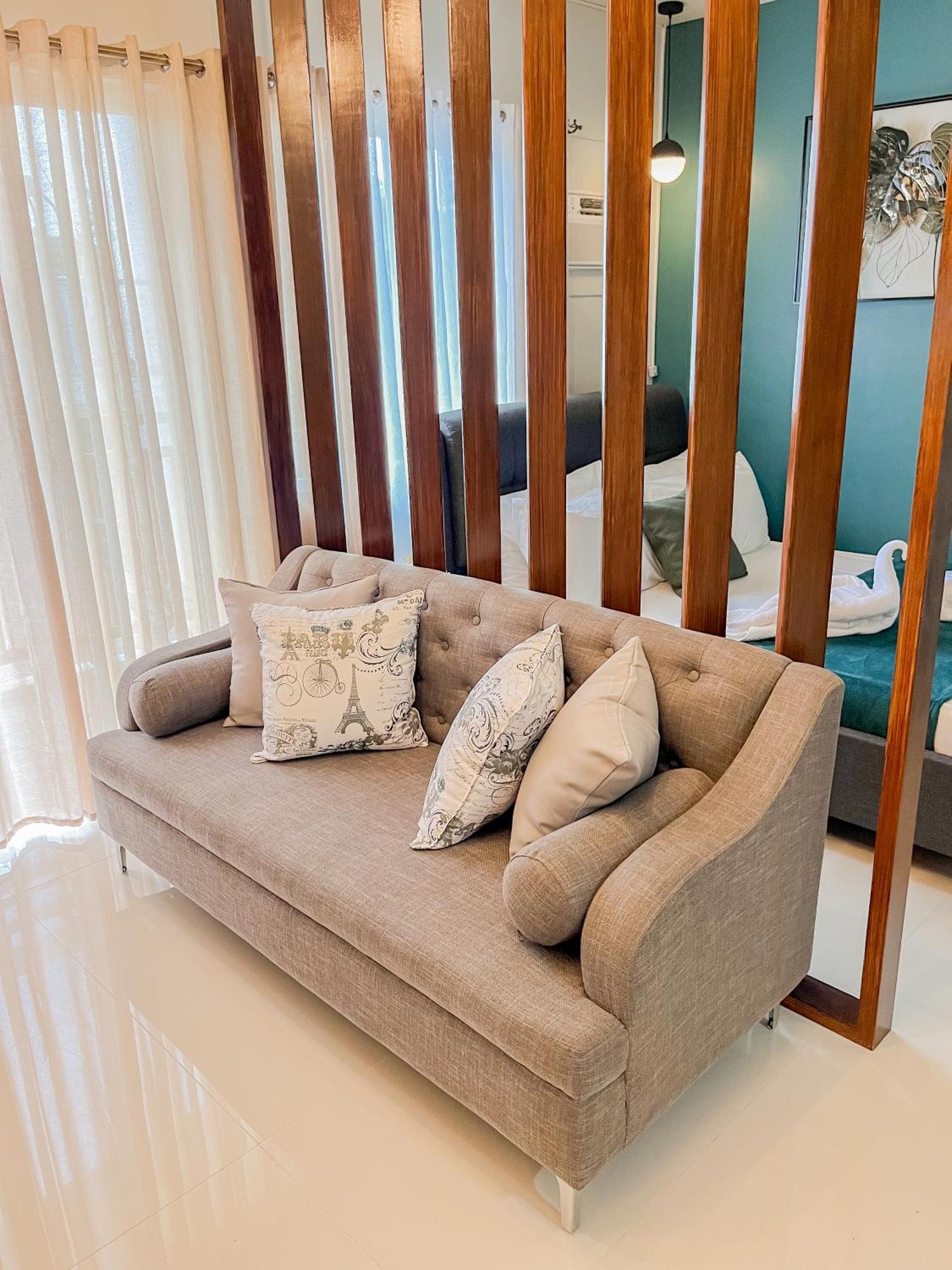 2 Bedroom And Studio Apartments With Private Pool And Gym In Vista Manors Verdant Puerto Princesa Luaran gambar