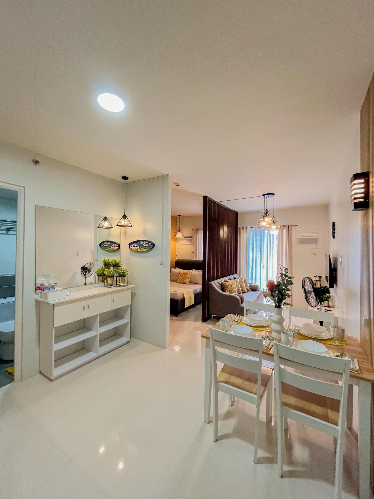 2 Bedroom And Studio Apartments With Private Pool And Gym In Vista Manors Verdant Puerto Princesa Luaran gambar