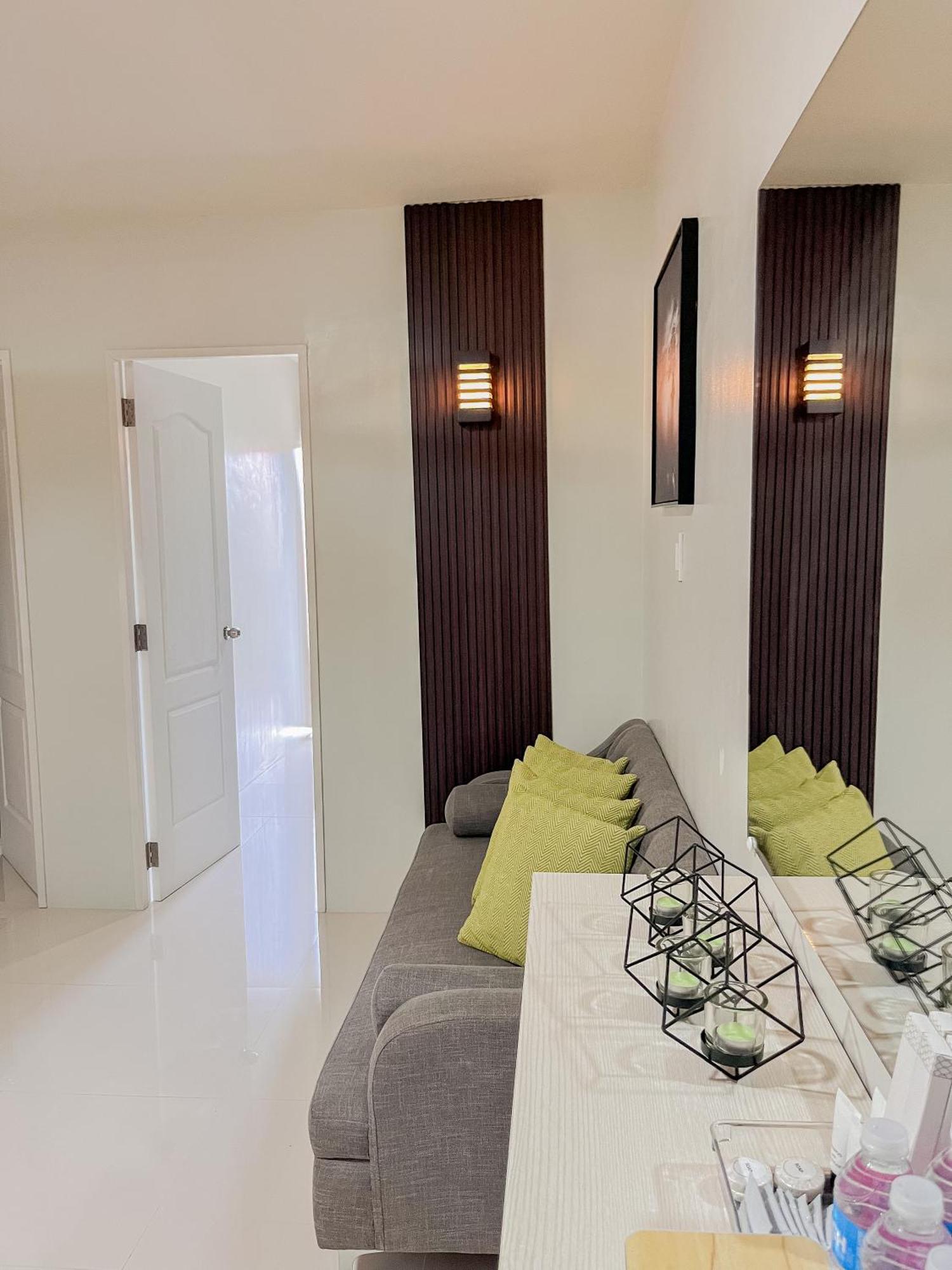2 Bedroom And Studio Apartments With Private Pool And Gym In Vista Manors Verdant Puerto Princesa Luaran gambar