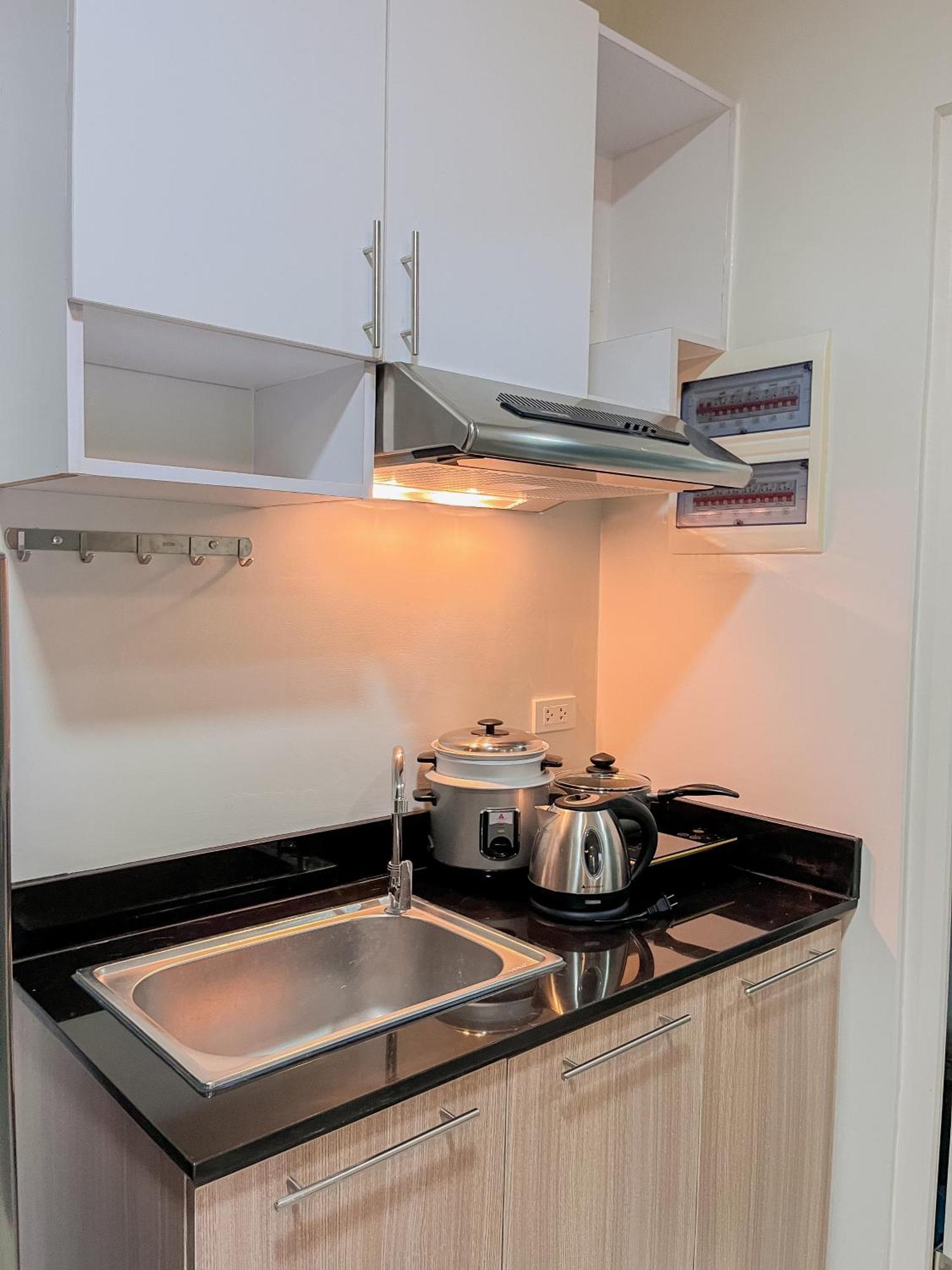 2 Bedroom And Studio Apartments With Private Pool And Gym In Vista Manors Verdant Puerto Princesa Luaran gambar