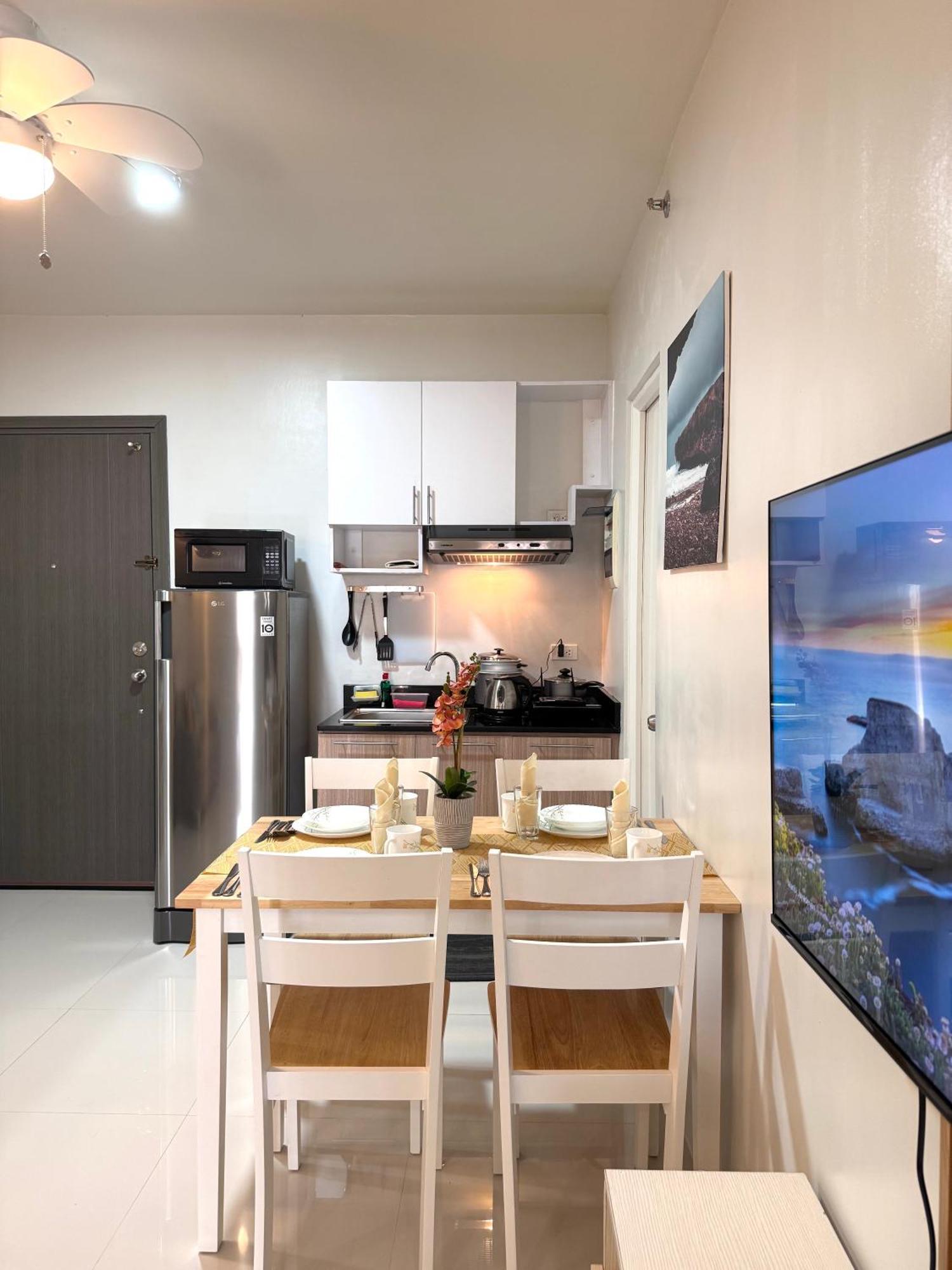 2 Bedroom And Studio Apartments With Private Pool And Gym In Vista Manors Verdant Puerto Princesa Luaran gambar